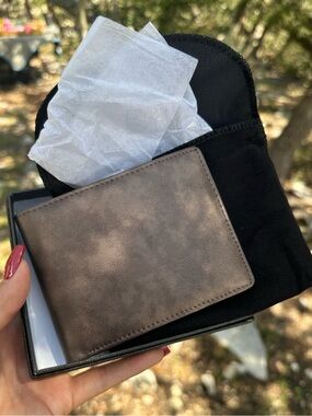 RFID blocking wallet